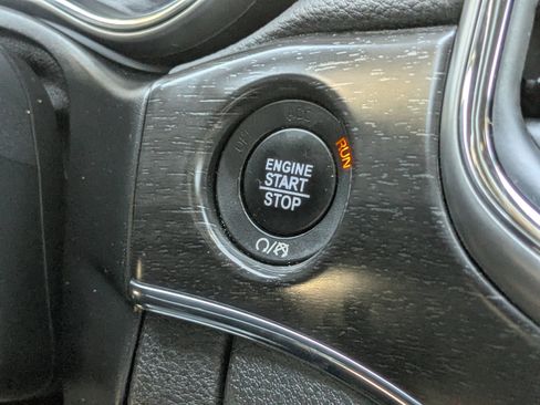 Certified 2018 Jeep Grand Cherokee Limited image 27