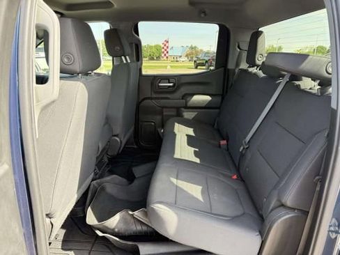 Used 2020 Chevrolet Silverado 1500 Custom w/ Custom Value Package AWD/4WD image 12