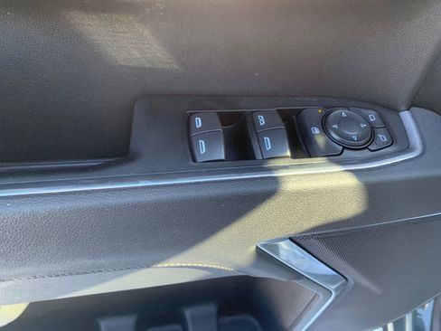 Used 2025 Chevrolet Silverado 1500 LT image 13