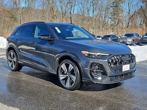 New 2025 Audi SQ5 Premium Plus image 2