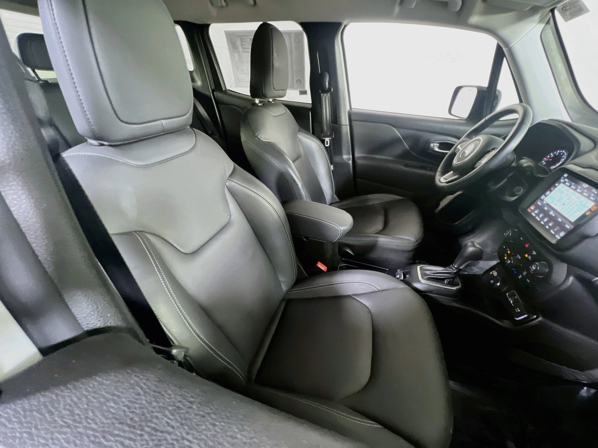 Used 2023 Jeep Renegade Limited AWD/4WD image 26