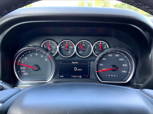 Used 2020 Chevrolet Silverado 1500 RST w/ Texas Edition AWD/4WD image 25