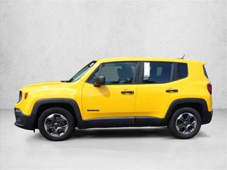 Used 2015 Jeep Renegade Sport FWD video 2