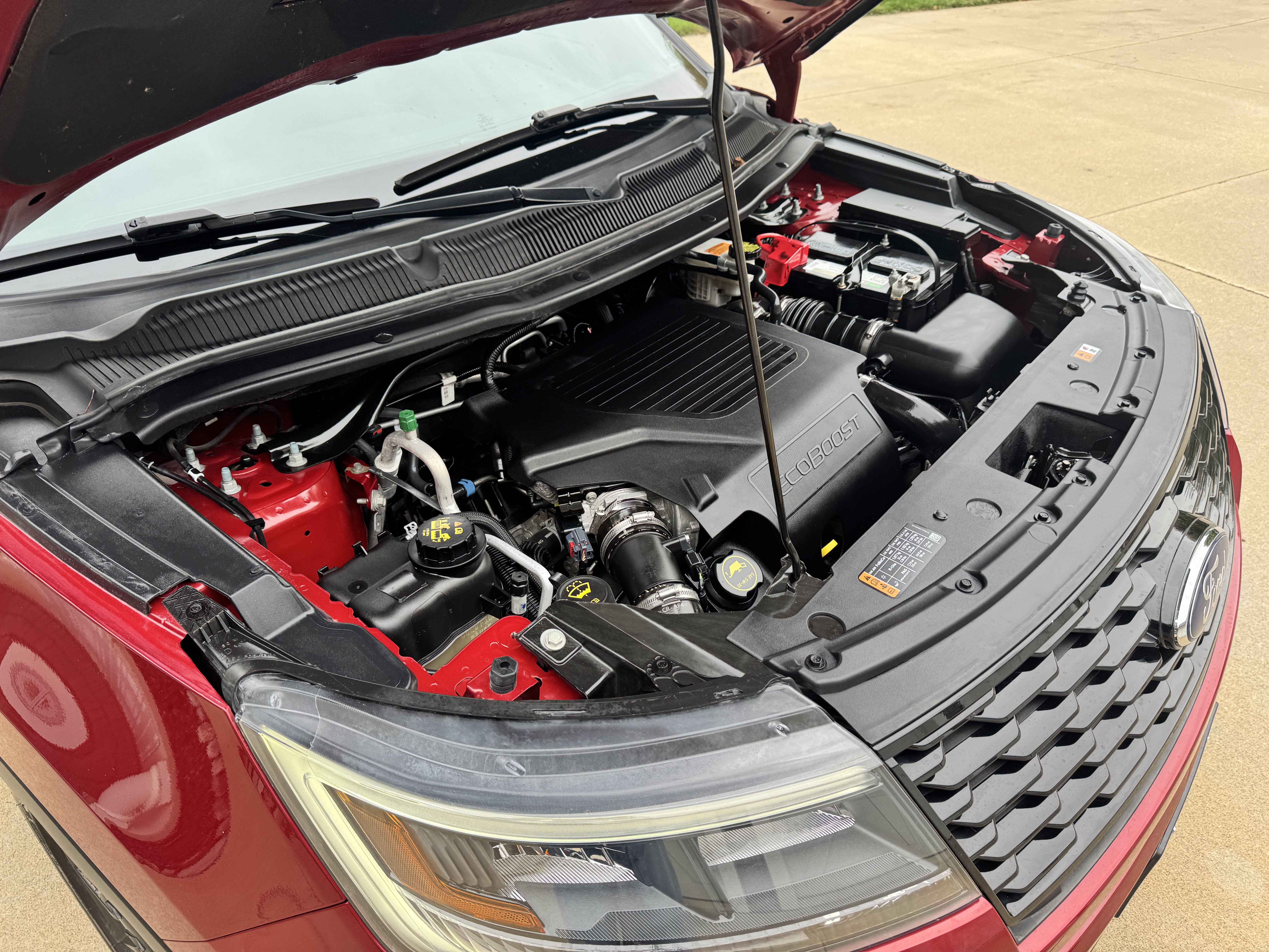 Used 2019 Ford Explorer Sport w/ Ford Safe & Smart Package AWD/4WD image 30