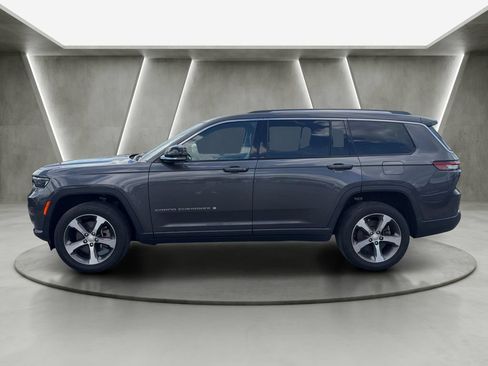 Used 2023 Jeep Grand Cherokee L Limited AWD/4WD image 4