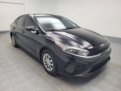Used 2024 Kia Forte LX image 13