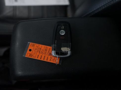 Certified 2020 Ford EcoSport Titanium AWD/4WD image 22