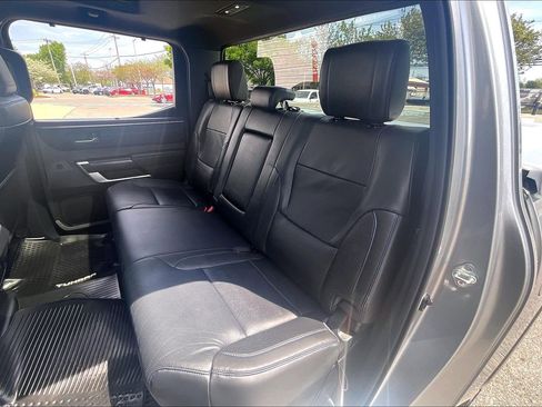 Used 2024 Toyota Tundra Platinum AWD/4WD image 31