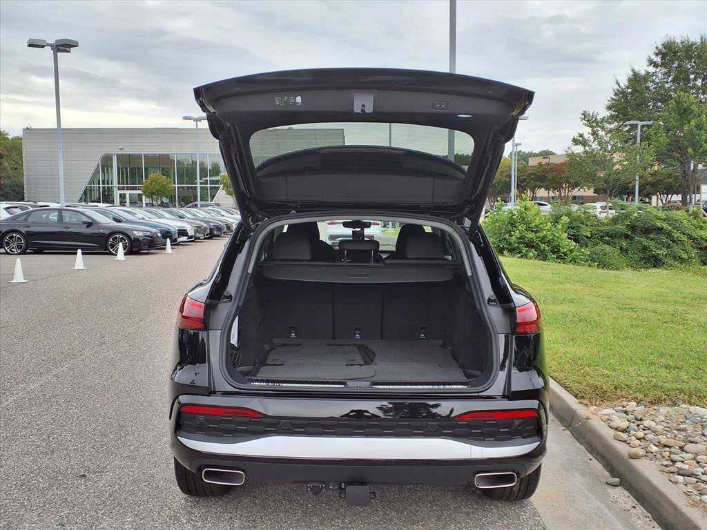 Used 2025 Audi Q5 Premium Plus AWD/4WD image 8