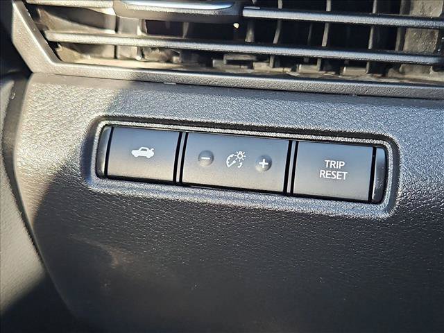 Used 2025 Nissan Altima 2.5 SV FWD image 16