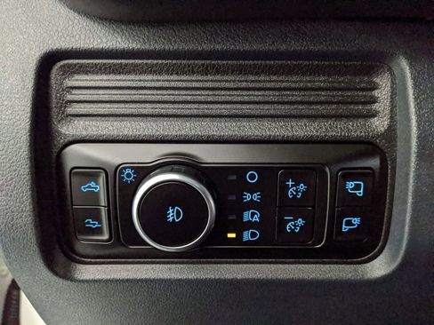 Used 2026 Ford F250 Platinum AWD/4WD image 18