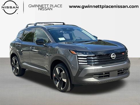 New 2026 Nissan Kicks SR image 3