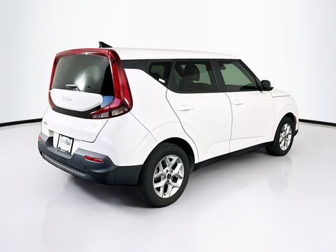 Used 2022 Kia Soul LX w/ Technology Package image 9