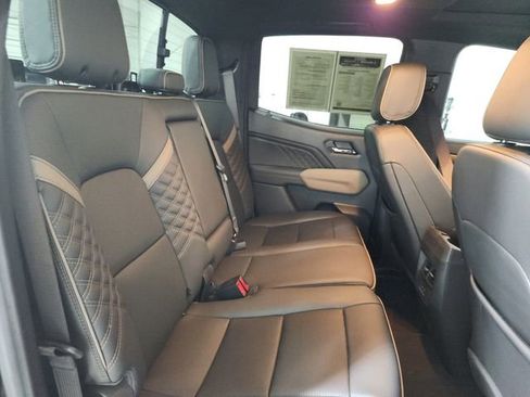 Used 2025 GMC Canyon Denali AWD/4WD image 48