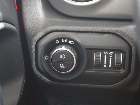 Used 2021 Jeep Gladiator Sport AWD/4WD image 38