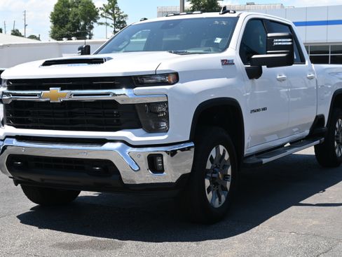 Used 2026 Chevrolet Silverado 2500 LT w/ Safety Package AWD/4WD image 44