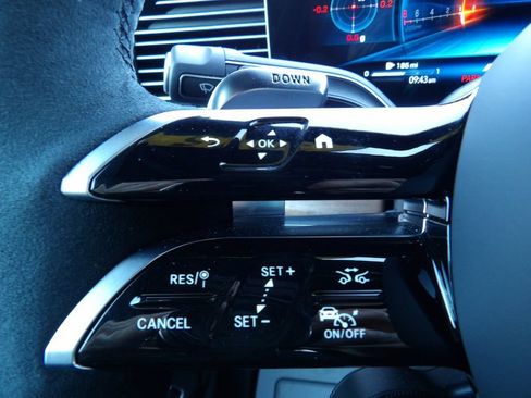 Used 2025 Mercedes-Benz GLS 63 AMG 4MATIC image 18