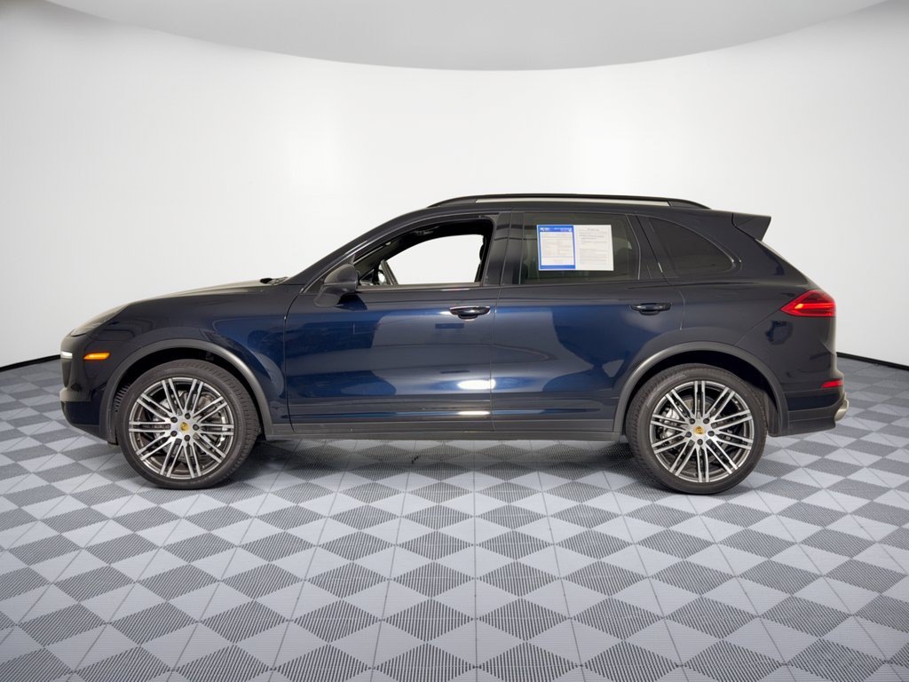 Used 2017 Porsche Cayenne S AWD/4WD image 2