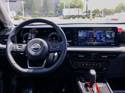 New 2026 Nissan Kicks SR FWD image 22