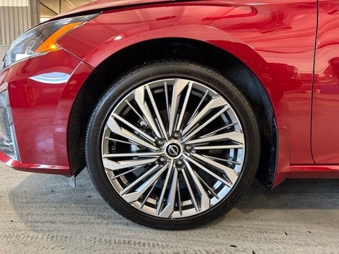 Certified 2024 Nissan Altima 2.5 SL AWD/4WD image 30
