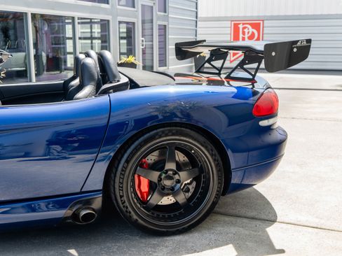 Used 2005 Dodge Viper SRT-10 RWD image 6
