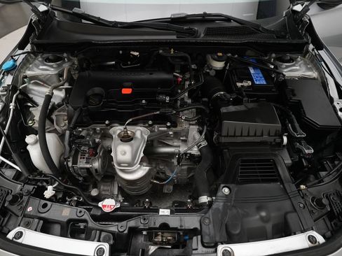 Used 2024 Honda Civic Sport image 3