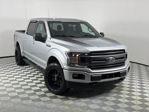 Used 2018 Ford F150 XLT w/ Equipment Group 302A Luxury AWD/4WD image 2