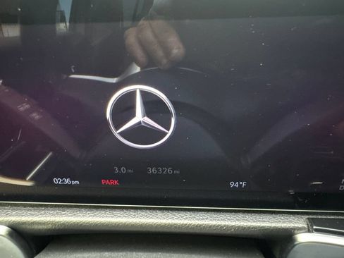 Used 2025 Mercedes-Benz GLB 250 4MATIC image 58