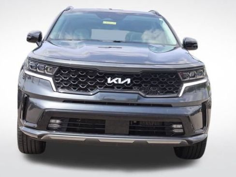 Used 2023 Kia Sorento SX AWD/4WD image 4