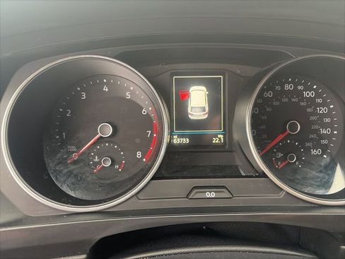 Used 2018 Volkswagen Tiguan SE image 4