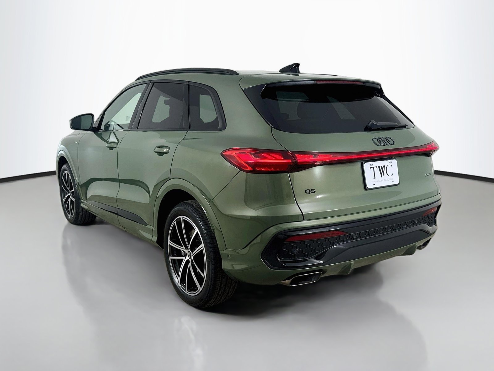 New 2026 Audi Q5 Prestige AWD/4WD image 7