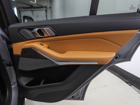 Used 2026 BMW X5 xDrive50e w/ Premium Package image 24