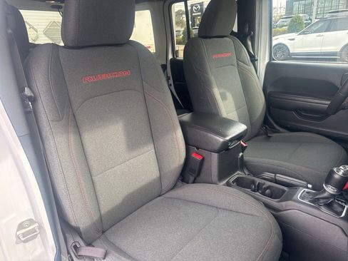 Used 2024 Jeep Wrangler Rubicon image 7