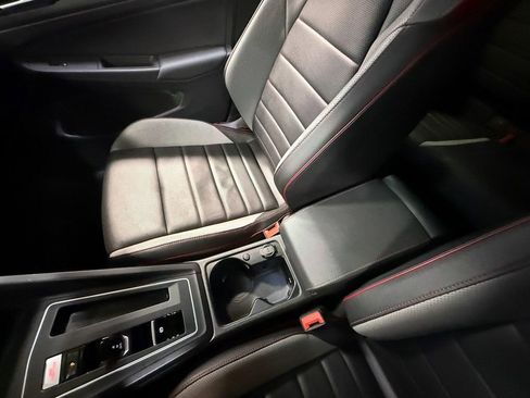 Used 2022 Volkswagen GTI Autobahn image 85