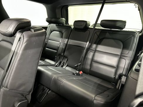 Used 2018 Lincoln Navigator Reserve AWD/4WD image 22