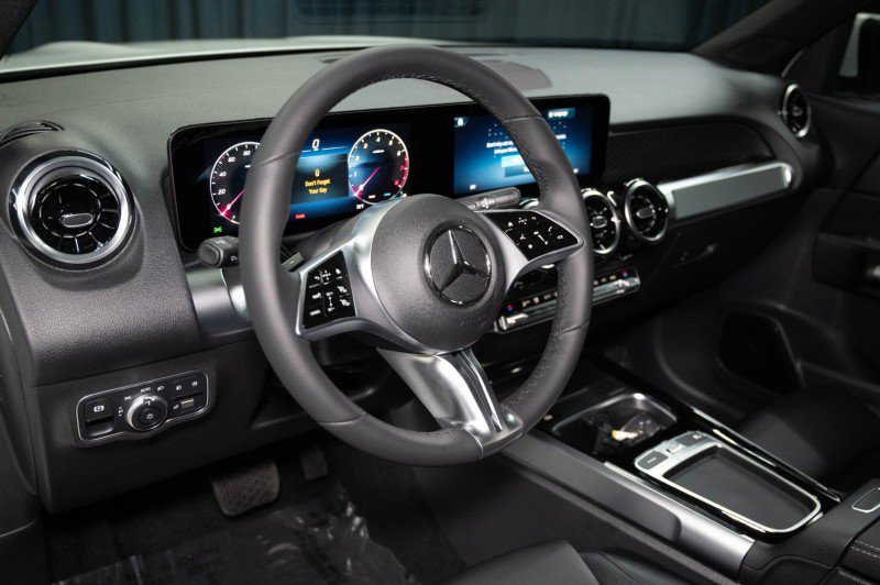 New 2026 Mercedes-Benz GLB 250 image 15