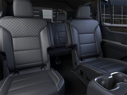 New 2025 GMC Acadia Denali w/ Super Cruise Package FWD image 17