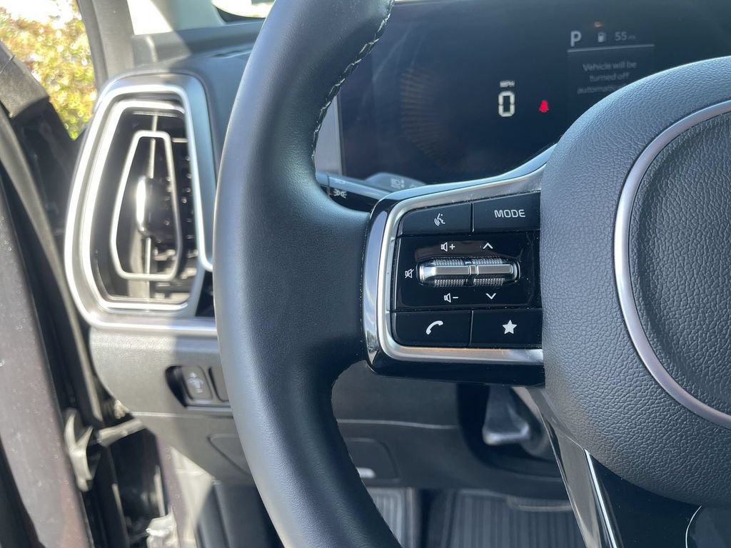 Certified 2024 Kia Sorento S AWD/4WD image 17