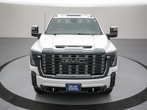 Used 2024 GMC Sierra 2500 Denali Ultimate AWD/4WD image 11