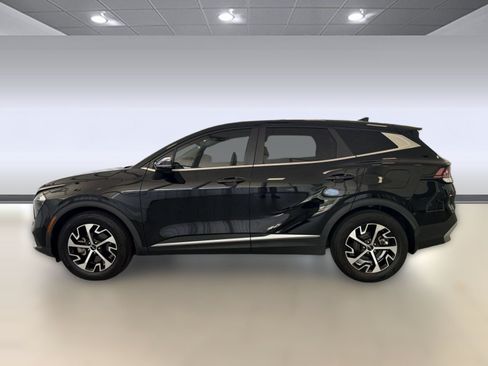 Used 2023 Kia Sportage EX FWD image 2