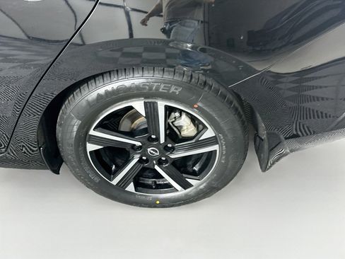 Used 2025 Nissan Sentra SV w/ All-Weather Package FWD image 11