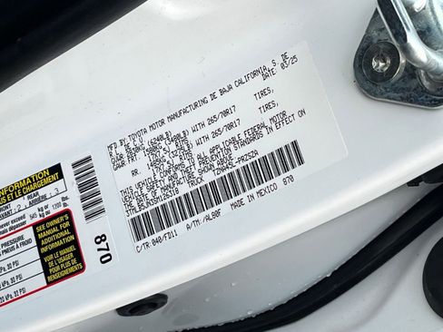 Used 2025 Toyota Tacoma TRD Off-Road image 27