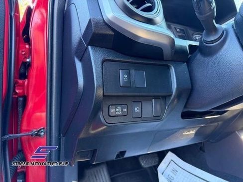 Used 2021 Toyota Tacoma SR5 image 32