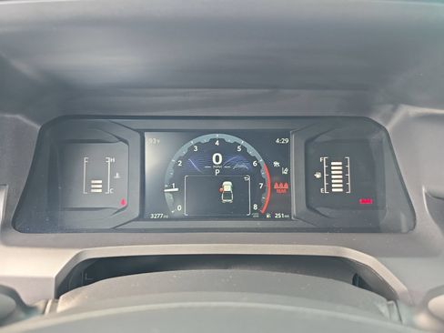 Certified 2025 Toyota Tacoma SR5 AWD/4WD image 20