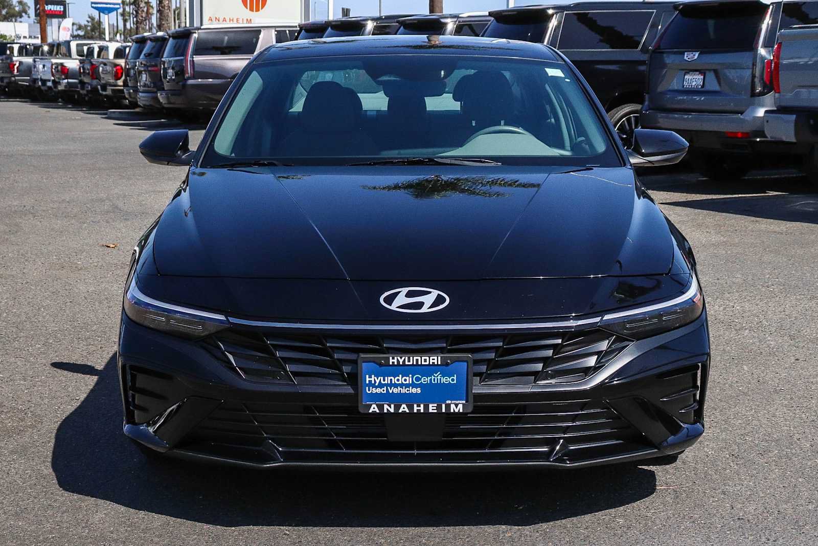 Used 2025 Hyundai Elantra SEL FWD image 2