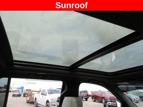 Certified 2023 Chevrolet Tahoe Z71 w/ Luxury Package AWD/4WD image 16