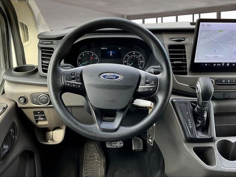 Used 2022 Ford Transit 350 XLT image 8