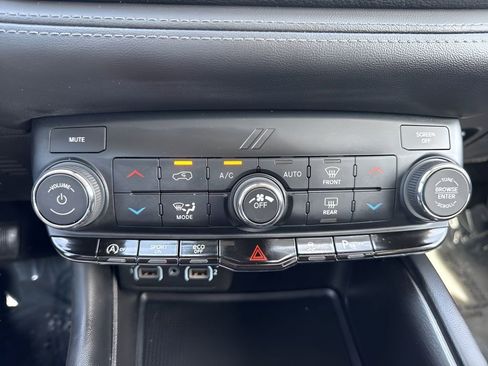 Used 2022 Dodge Durango SXT w/ Trailer Tow Group IV image 18