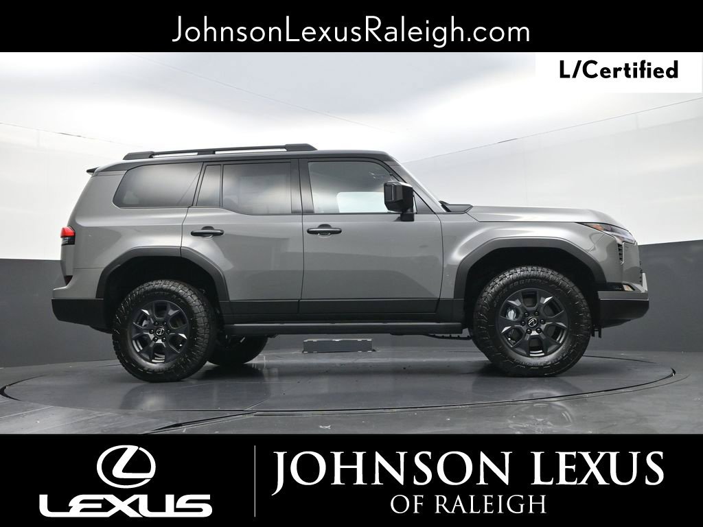 Used 2025 Lexus GX 550 AWD/4WD image 23
