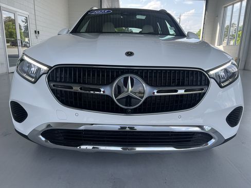 Certified 2025 Mercedes-Benz GLC 300 image 5